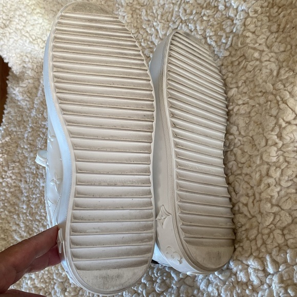 Louis Vuitton time out sneaker - Picture 7 of 17